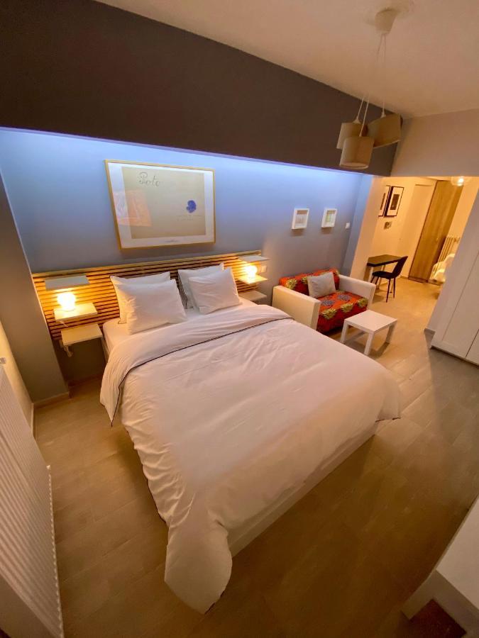 For A Genuine Athenian Homestay! Atenas Exterior foto